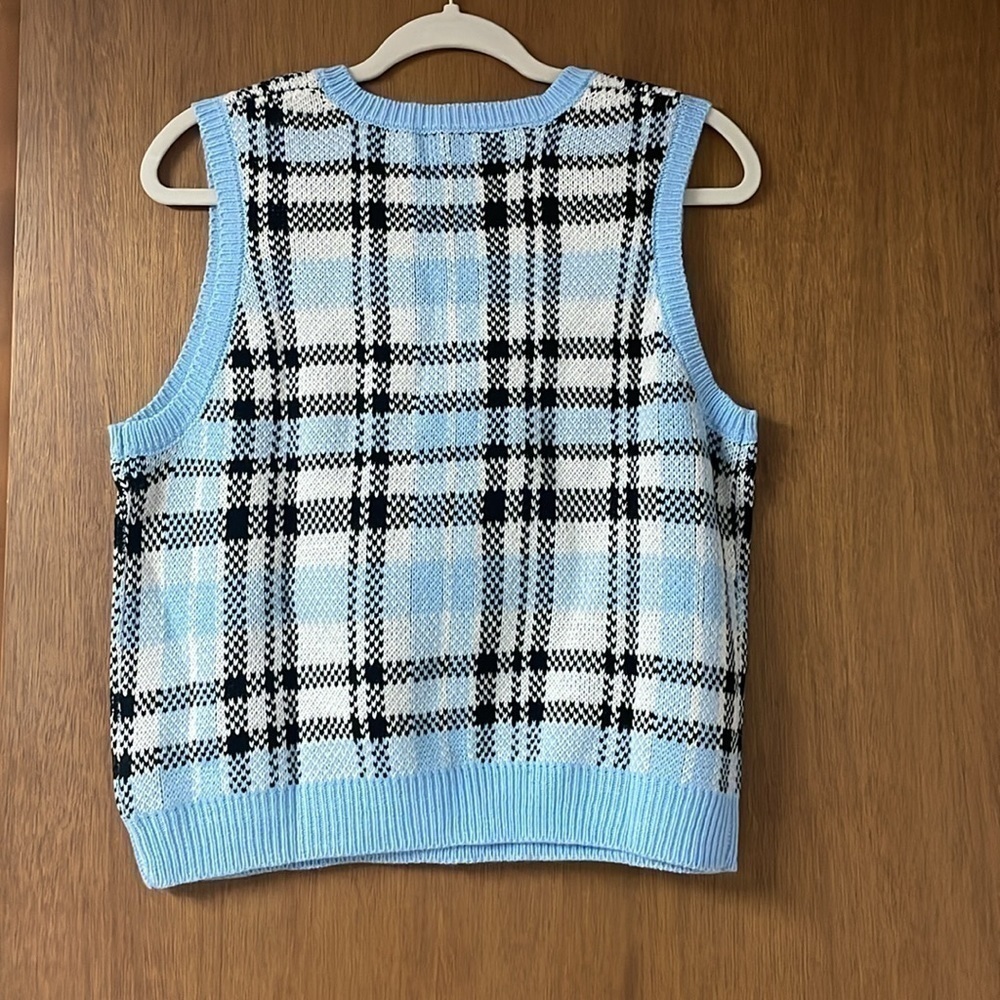 2/$30 size XL blue plaid No Boundaries sweater vest - Picture 6 of 6